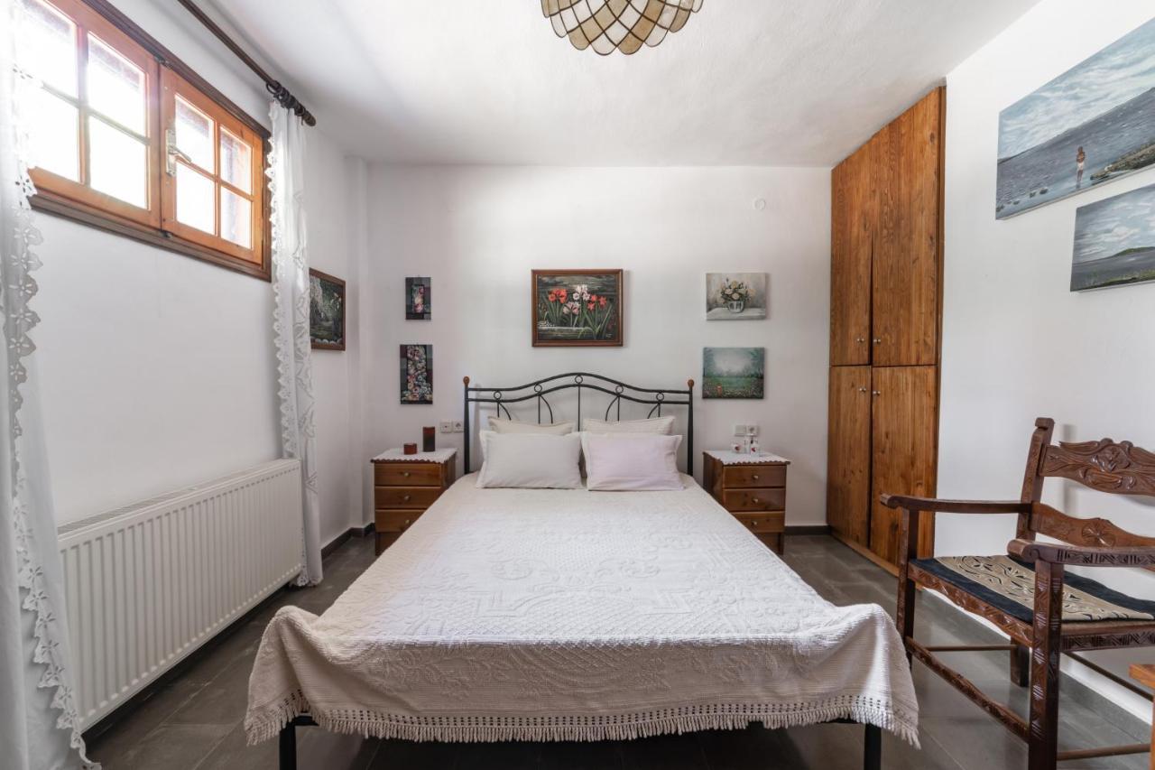 Sotiria House Apartment Sea View Lovely Garden Ierissos Bagian luar foto