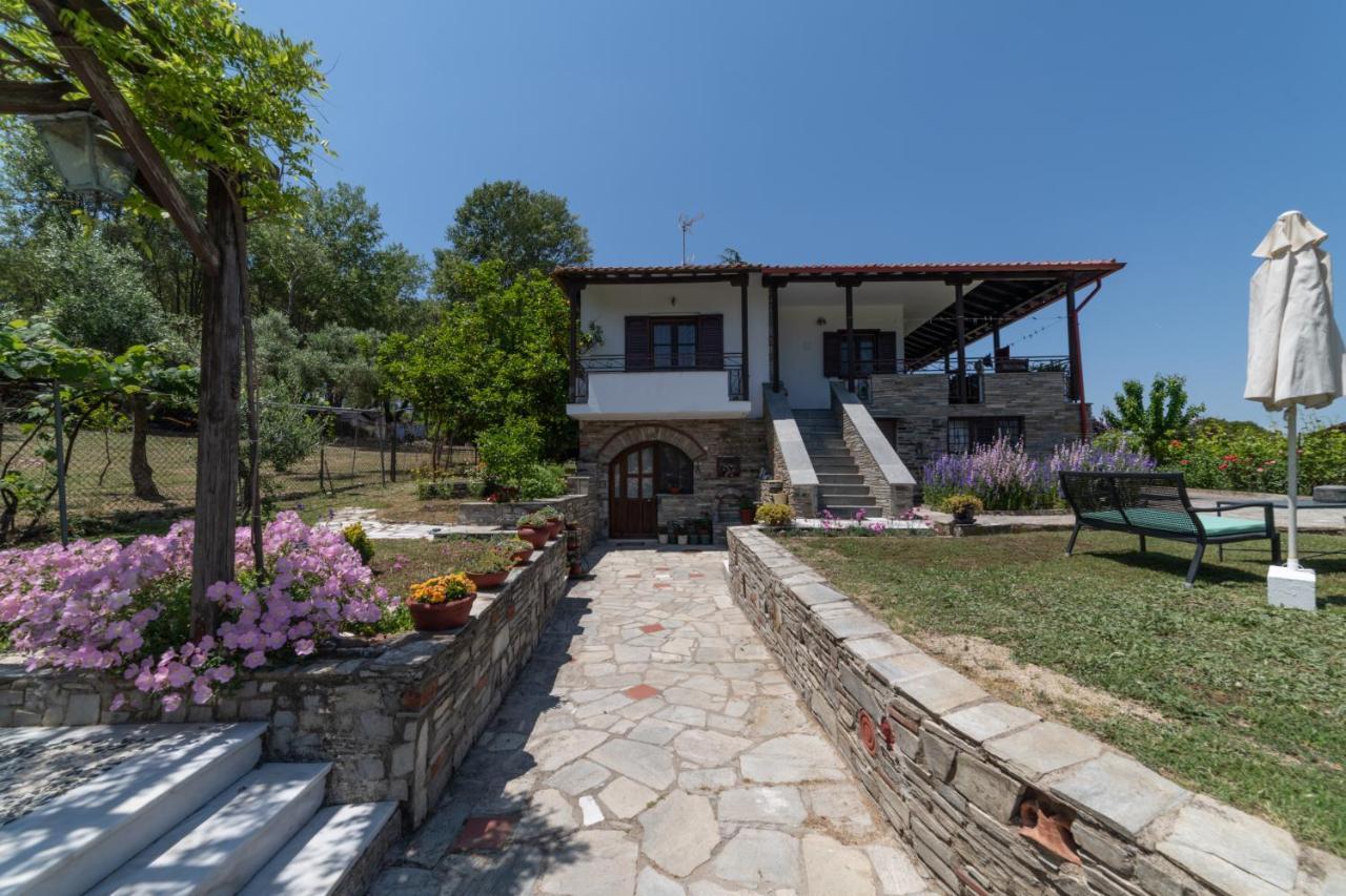 Sotiria House Apartment Sea View Lovely Garden Ierissos Bagian luar foto